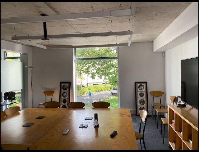 101M² OFFICE TO LET IN CLAREMONT
